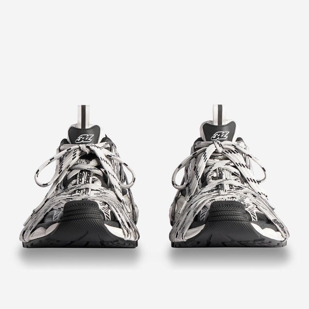 Balenciaga 3XL Extreme Laces Logo Sneakers – ZAP